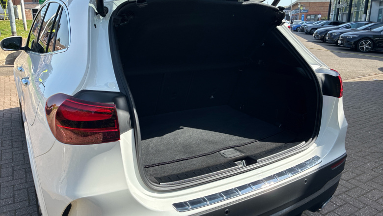 Mercedes-Benz GLA 220d 4Matic AMG Line Executive 5dr Auto Diesel Hatchback